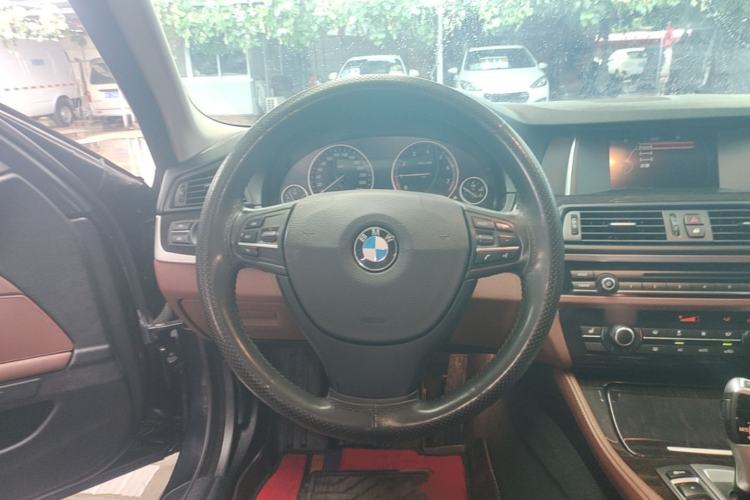 Used BMW 5 Series 2014 525Li Leading Model Steering Wheel