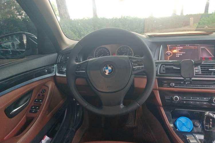 Used BMW 5 Series 2014 520Li Elegant Model Steering Wheel