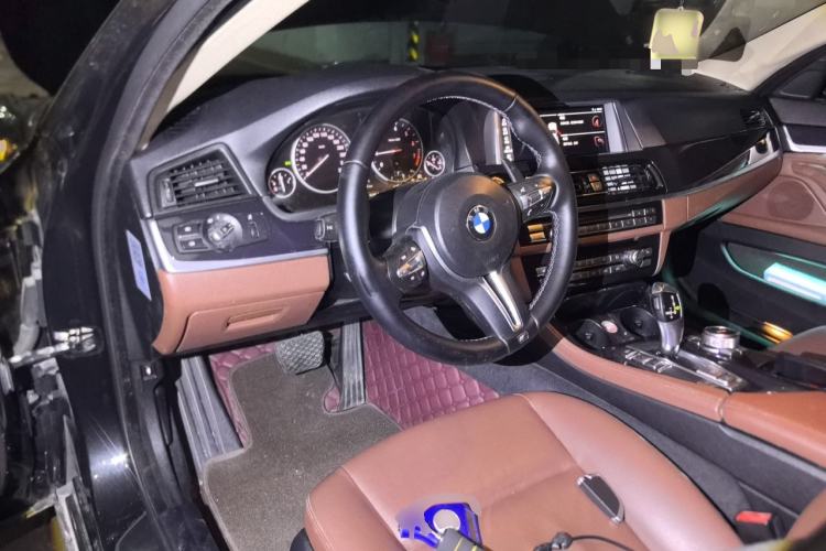 Used BMW 5 Series 2014 520i Elegant Edition Steering Wheel