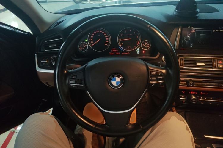 Used BMW 5 Series 2014 528Li Leading Model Steering Wheel