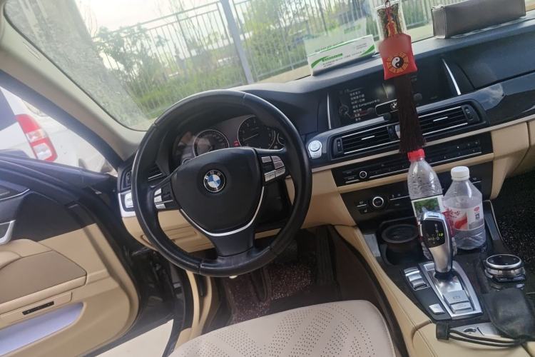 Used BMW 5 Series 2014 528Li Luxury Design Package Steering Wheel