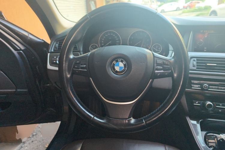 Used BMW 5 Series 2014 525Li Luxury Design Package Steering Wheel