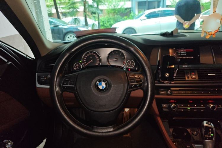 Used BMW 5 Series 2014 525Li Leading Model Steering Wheel