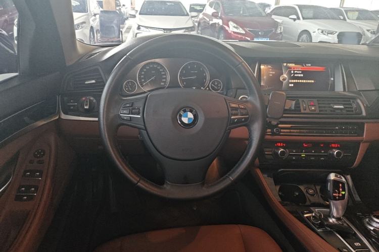 Used BMW 5 Series 2014 520Li Elegant Model Steering Wheel