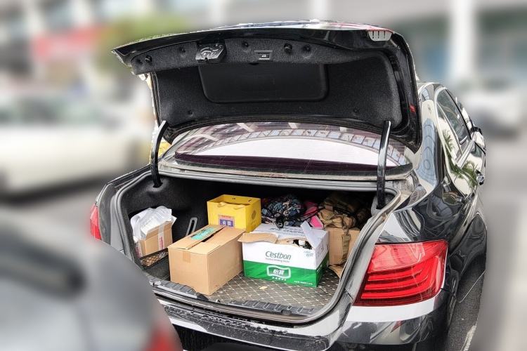 Used BMW 5 Series 2014 525Li Luxury Design Package Trunk