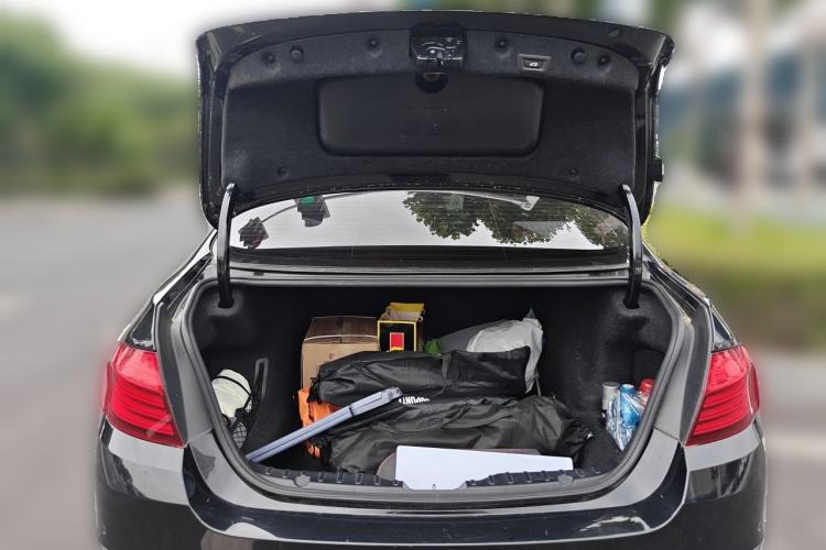 Used BMW 5 Series 2014 525Li Luxury Design Package Trunk