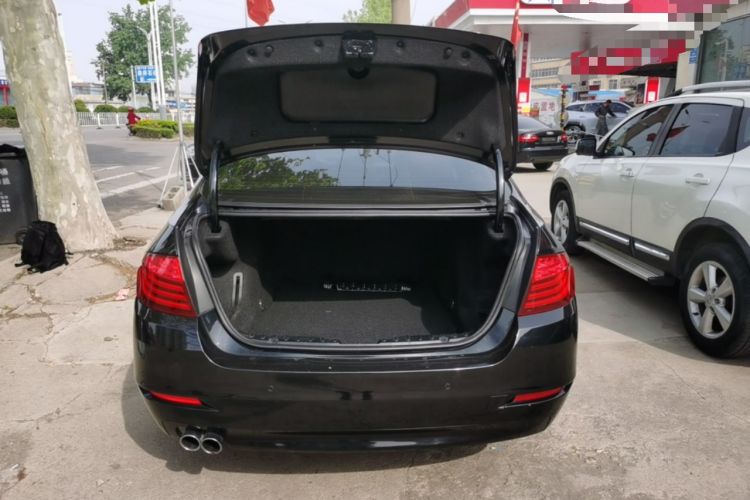 Used BMW 5 Series 2014 520Li Elegant Model Trunk