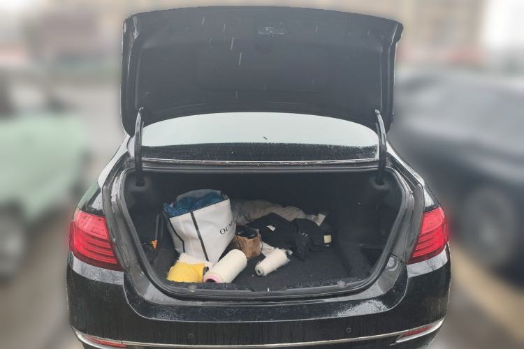 Used BMW 5 Series 2014 525Li Luxury Design Package Trunk