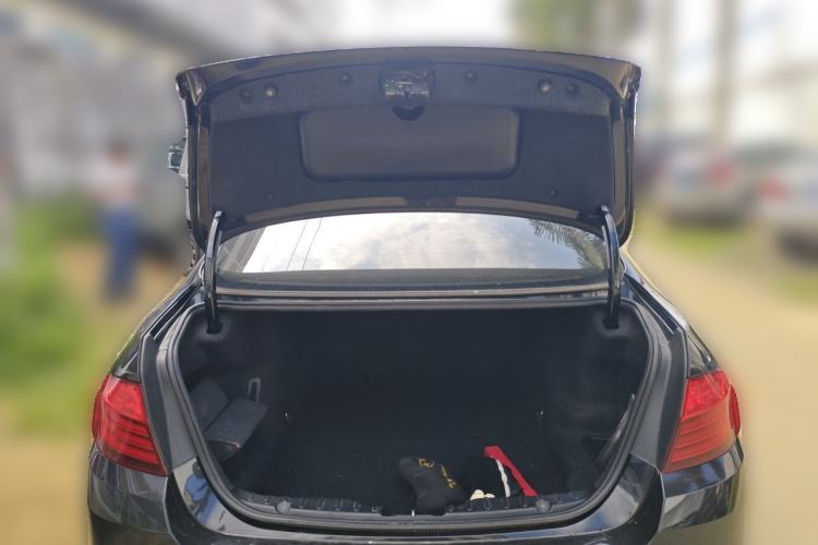 Used BMW 5 Series 2014 535Li Luxury Design Package Trunk
