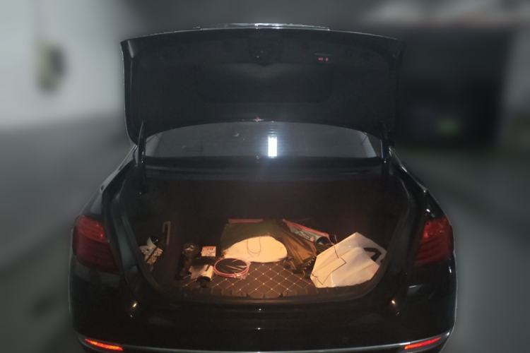 Used BMW 5 Series 2014 525Li Luxury Design Package Trunk