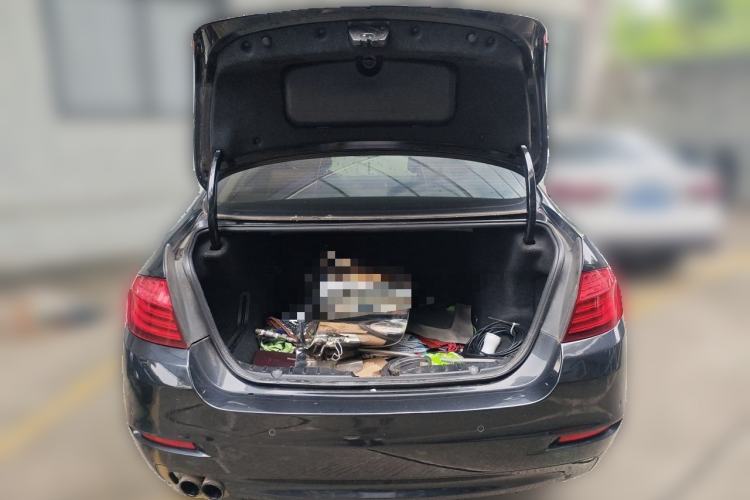 Used BMW 5 Series 2014 525Li Leading Model Trunk
