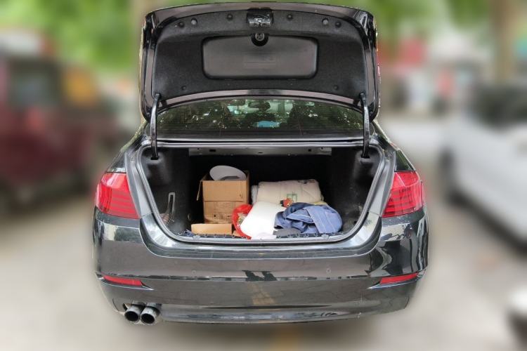 Used BMW 5 Series 2014 525Li Leading Model Trunk
