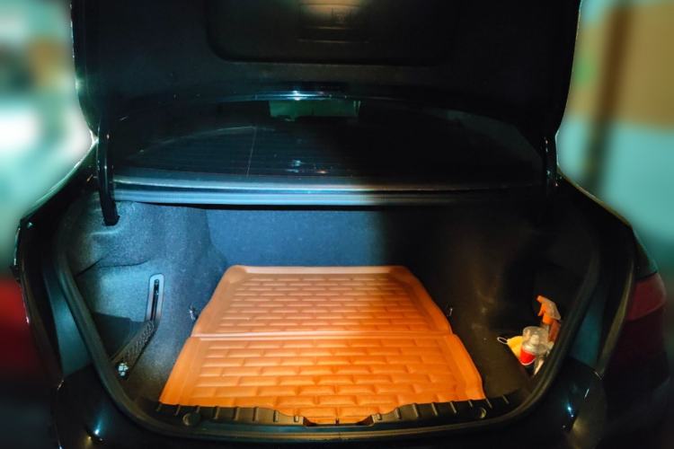 Used BMW 5 Series 2014 528Li Leading Model Trunk