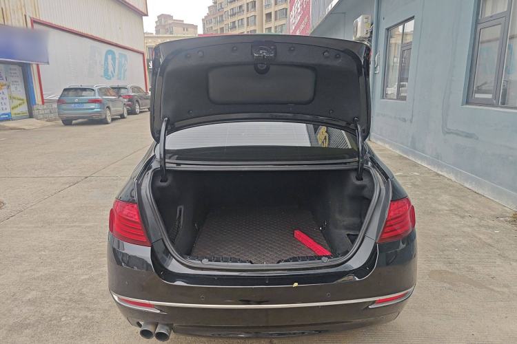 Used BMW 5 Series 2014 525Li Luxury Design Package Trunk