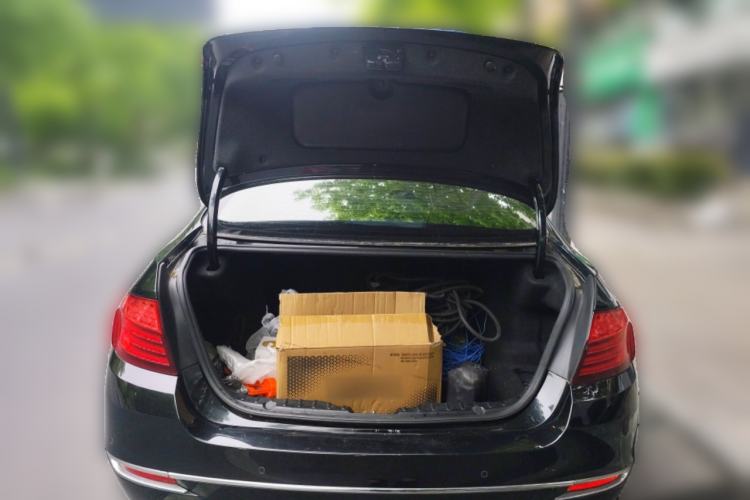 Used BMW 5 Series 2014 525Li Luxury Design Package Trunk
