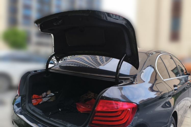 Used BMW 5 Series 2014 525Li Leading Model Trunk