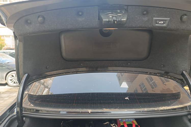 Used BMW 5 Series 2014 528Li Leading Model Trunk