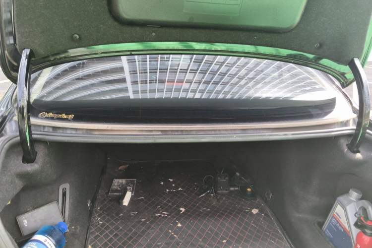 Used BMW 5 Series 2014 525Li Leading Model Trunk