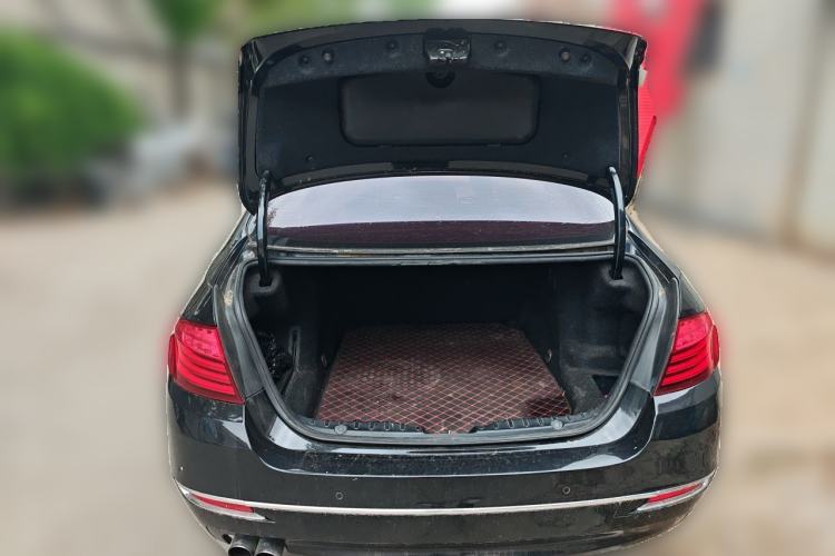 Used BMW 5 Series 2014 525Li Luxury Design Package Trunk
