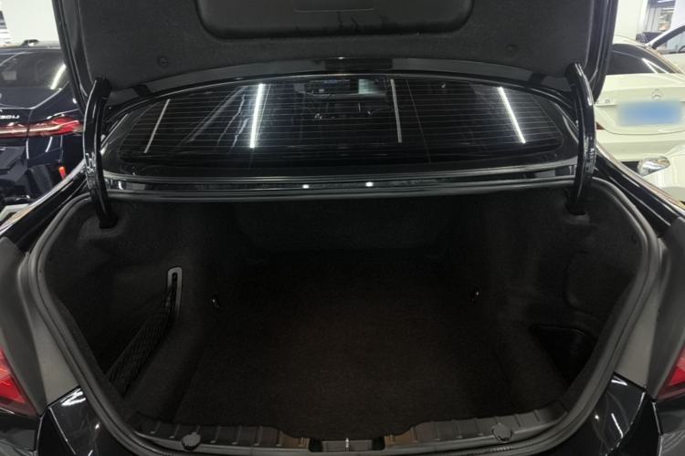 Used BMW 5 Series 2014 525Li Leading Model Trunk