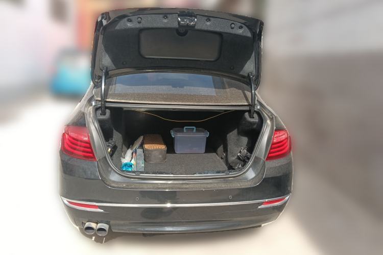 Used BMW 5 Series 2014 525Li Luxury Design Package Trunk