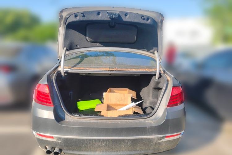 Used BMW 5 Series 2014 525Li Luxury Design Package Trunk