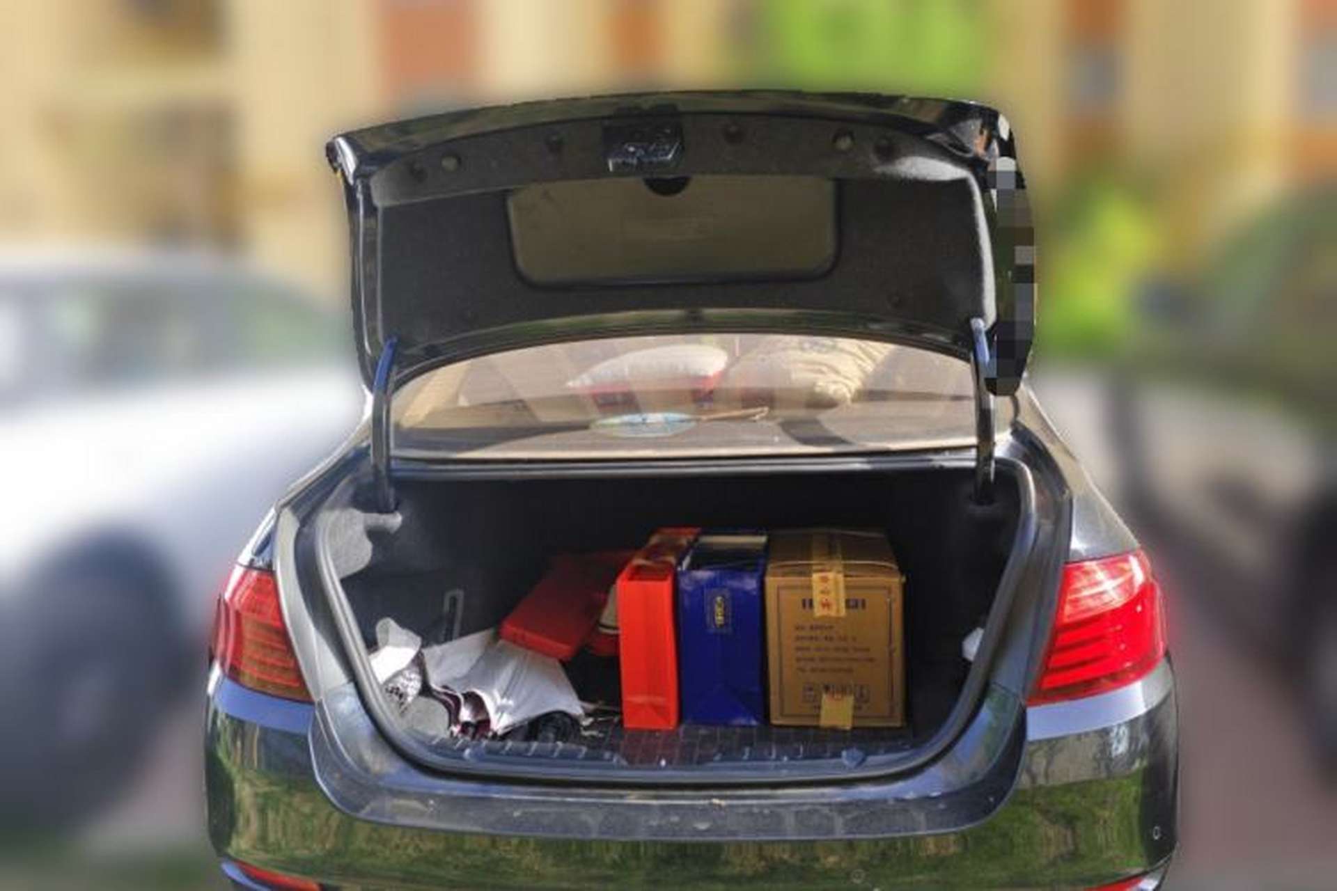 Used BMW 5 Series 2014 520Li Elegant Model Trunk