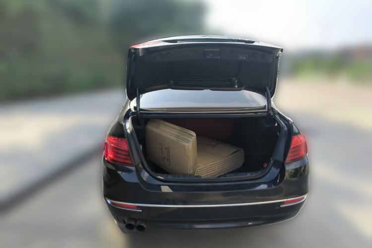 Used BMW 5 Series 2014 525Li Luxury Design Package Trunk