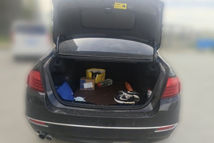 Used BMW 5 Series 2014 528Li Luxury Design Package Trunk