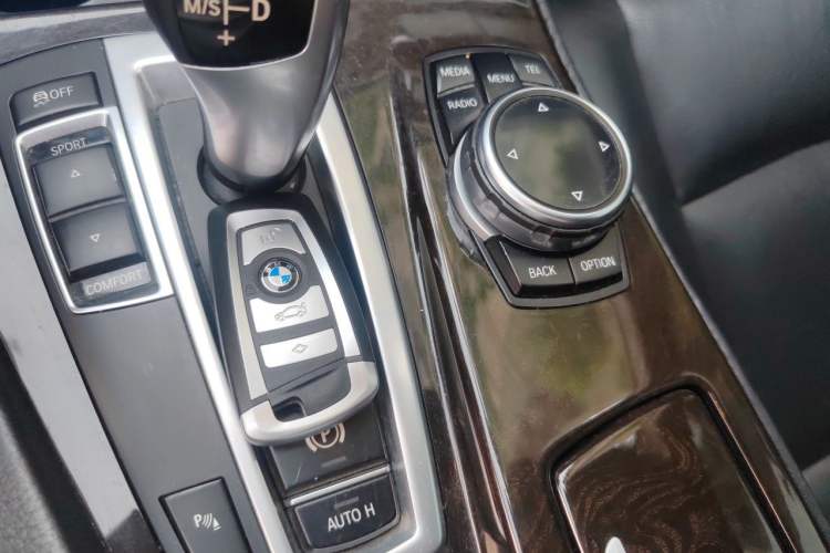 Used BMW 5 Series 2014 530Li Leading Model Vehicle Key