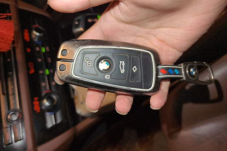 Used BMW 5 Series 2014 520Li Elegant Model Vehicle Key