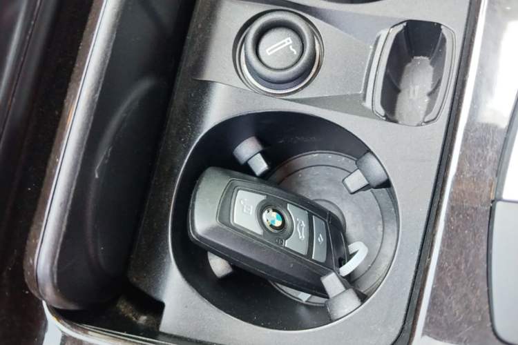 Used BMW 5 Series 2014 525Li Leading Model Vehicle Key