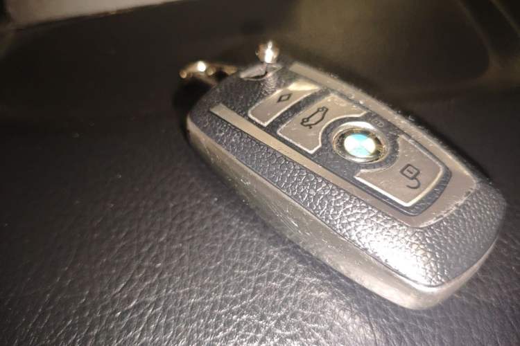 Used BMW 5 Series 2014 525Li Luxury Design Package Vehicle Key