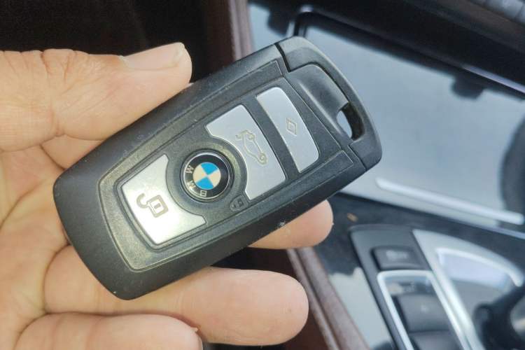 Used BMW 5 Series 2014 528Li Leading Model Vehicle Key