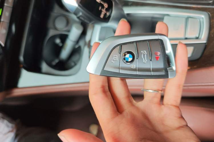 Used BMW 5 Series 2014 525Li Leading Model Vehicle Key