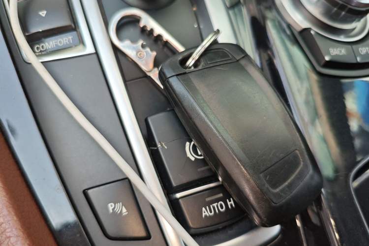 Used BMW 5 Series 2014 520Li Elegant Model Vehicle Key