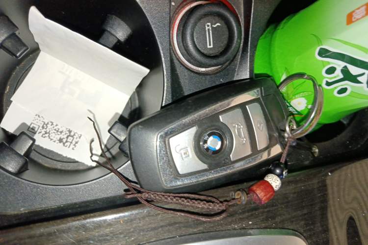 Used BMW 5 Series 2014 525Li Luxury Design Package Vehicle Key
