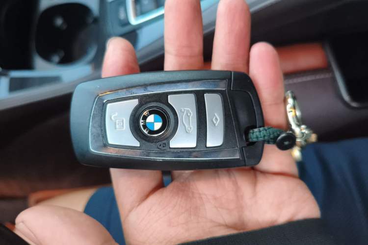 Used BMW 5 Series 2014 525Li Luxury Design Package Vehicle Key