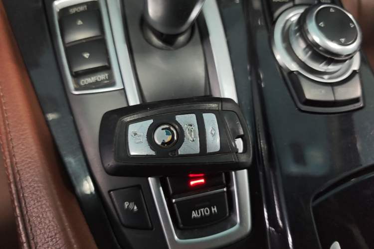 Used BMW 5 Series 2014 520Li Elegant Model Vehicle Key