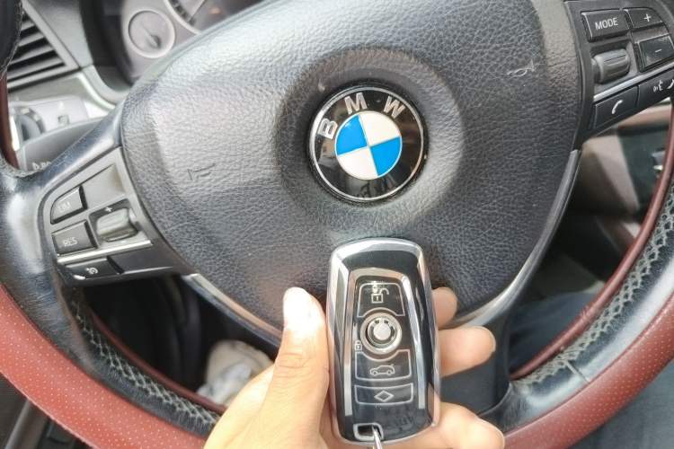 Used BMW 5 Series 2014 525Li Luxury Design Package Vehicle Key