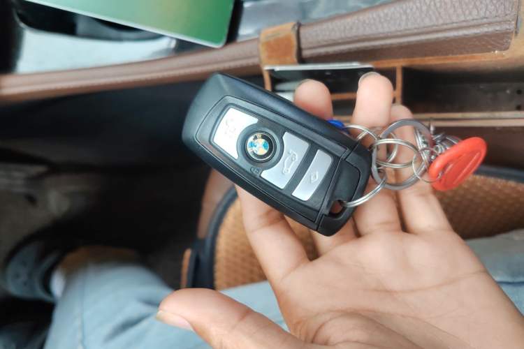 Used BMW 5 Series 2014 525Li Leading Model Vehicle Key