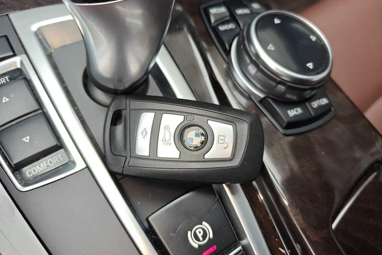 Used BMW 5 Series 2014 525Li Leading Model Vehicle Key
