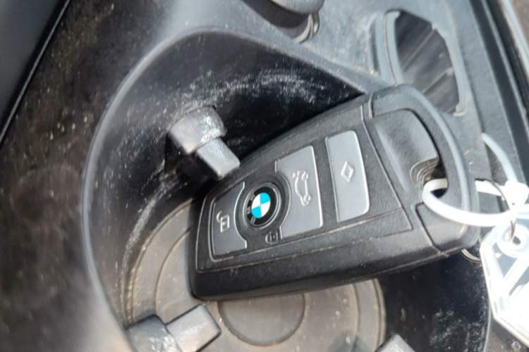 Used BMW 5 Series 2014 525Li Leading Model Vehicle Key