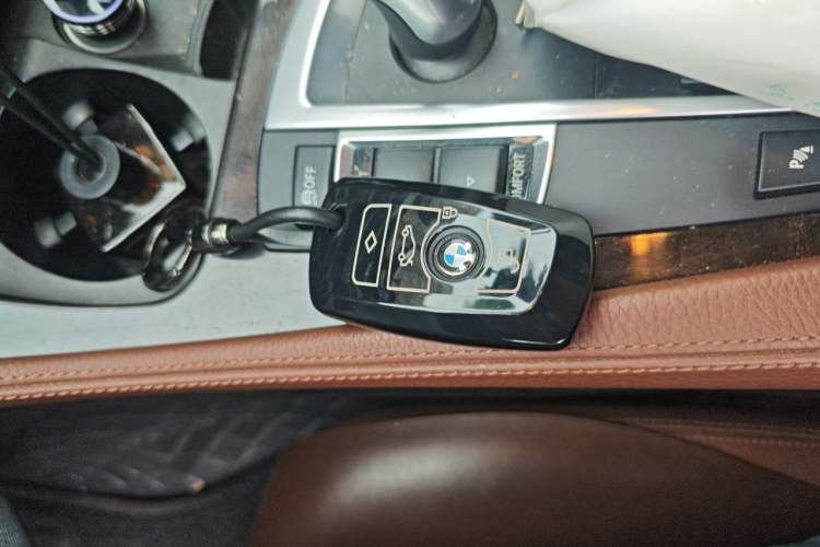 Used BMW 5 Series 2014 525Li Leading Model Vehicle Key