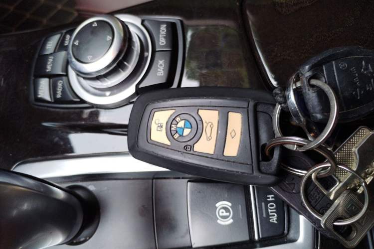 Used BMW 5 Series 2014 525Li Leading Model Vehicle Key