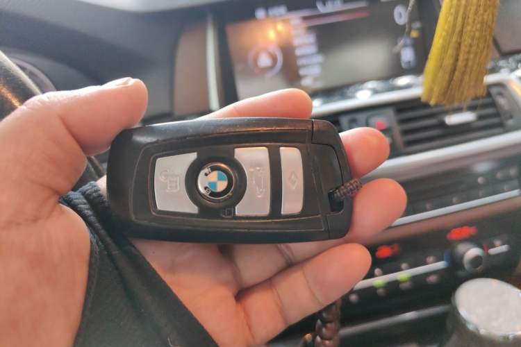 Used BMW 5 Series 2014 525Li Leading Model Vehicle Key