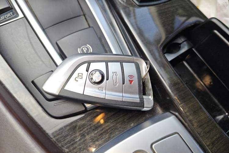 Used BMW 5 Series 2014 535Li Luxury Design Package Vehicle Key