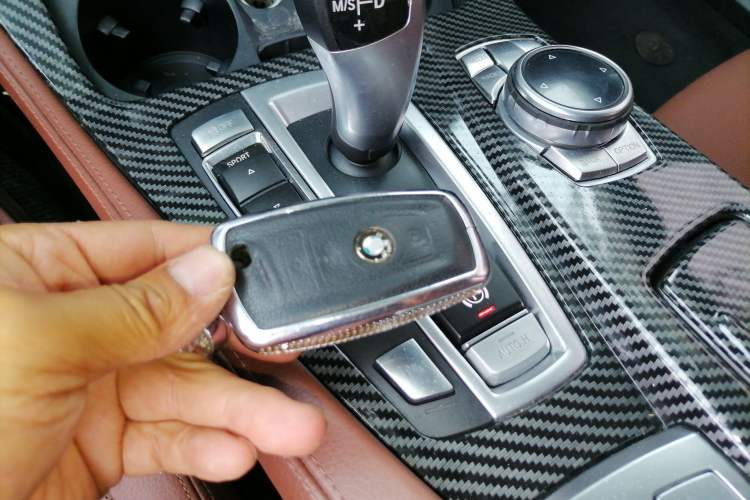 Used BMW 5 Series 2014 535Li Leading Model Vehicle Key
