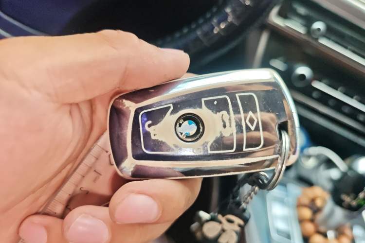 Used BMW 5 Series 2014 525Li Luxury Design Package Vehicle Key