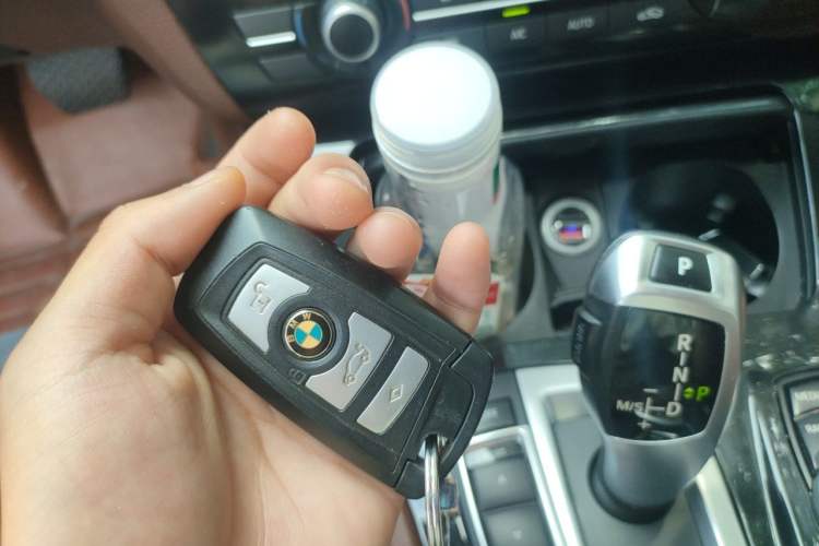 Used BMW 5 Series 2014 520Li Elegant Model Vehicle Key